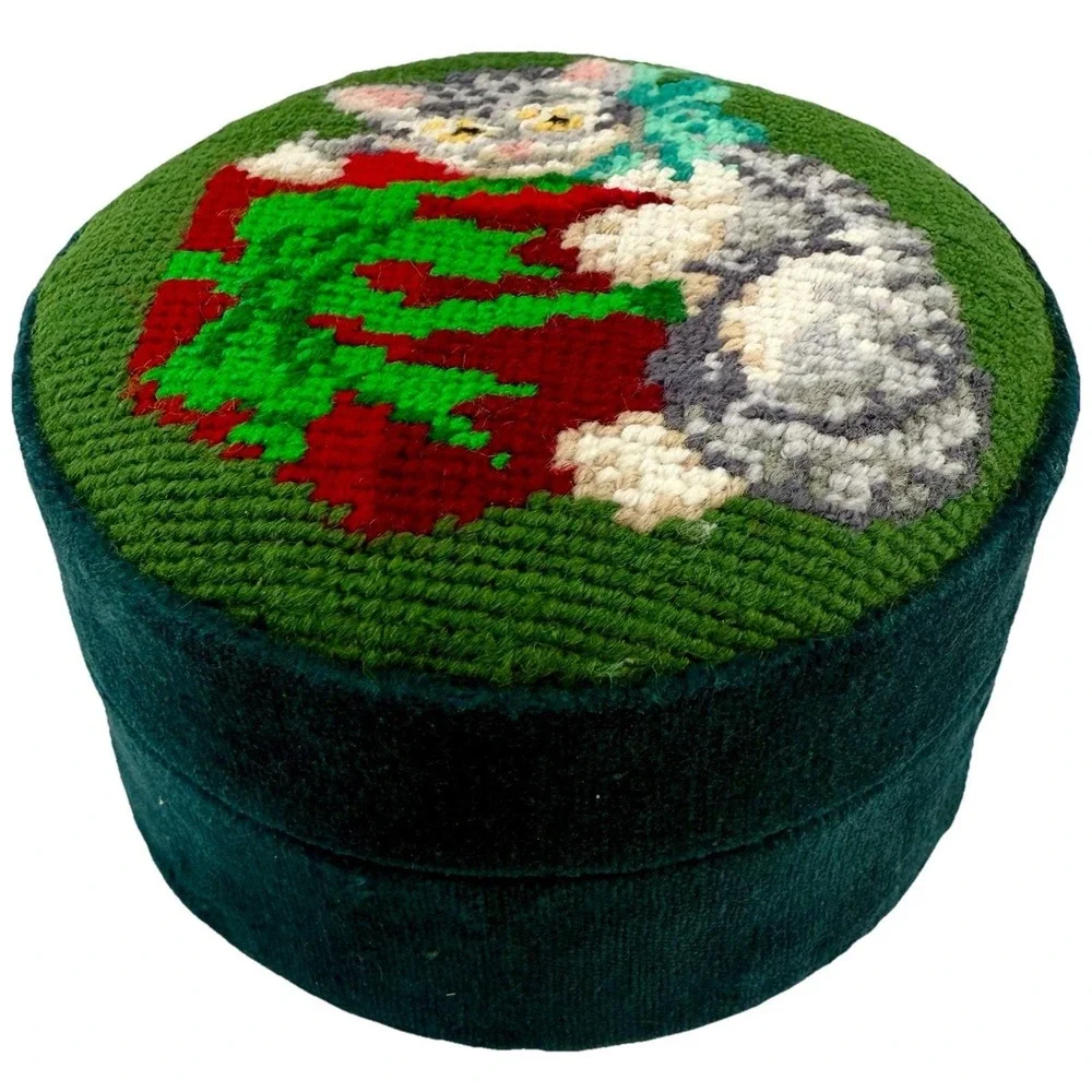 Needlepoint Cat Christmas Gift‎ Box Velvet Jewelry Trinket Storage 4